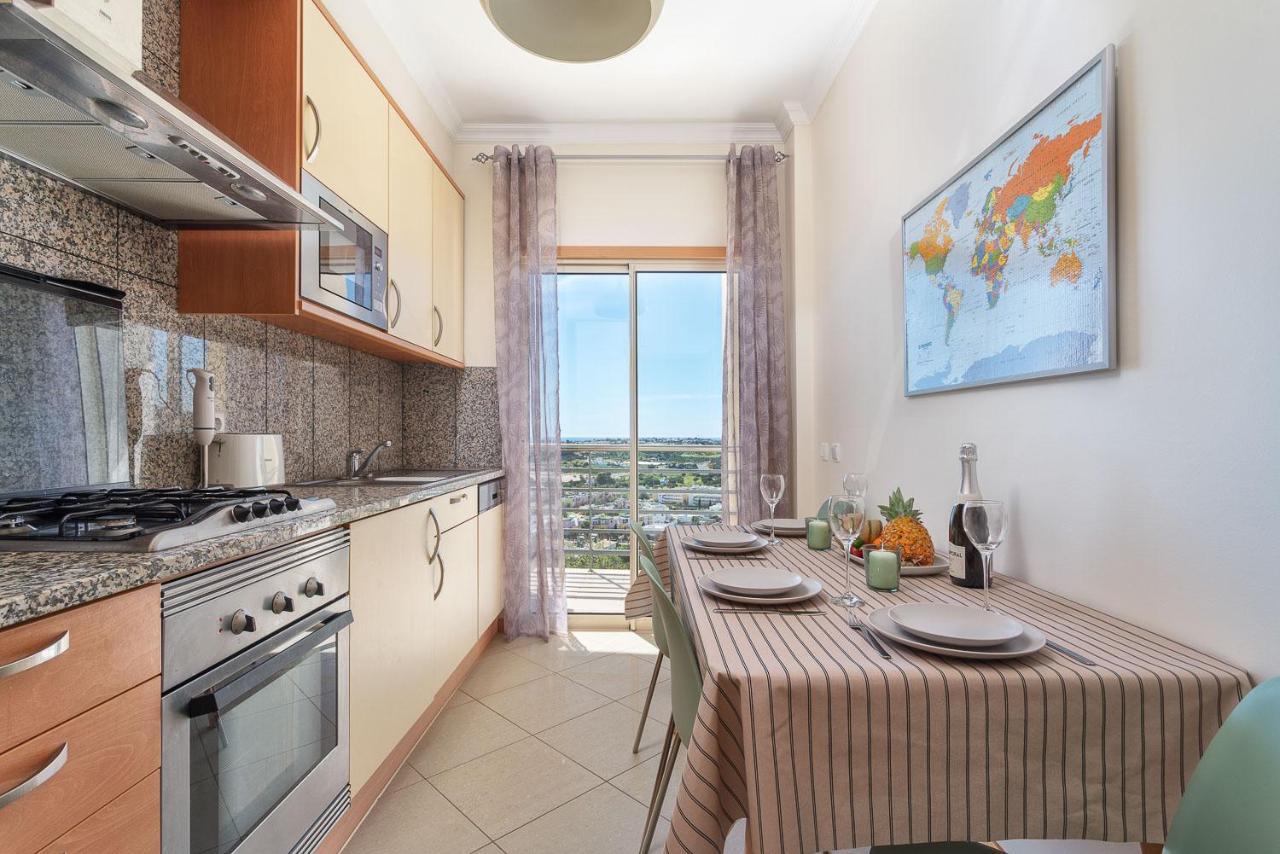 Bnb Homes Ocean View Apartment With Relax Terrace, 2 Swimming Pools & Tennis Court Albufeira Exteriér fotografie