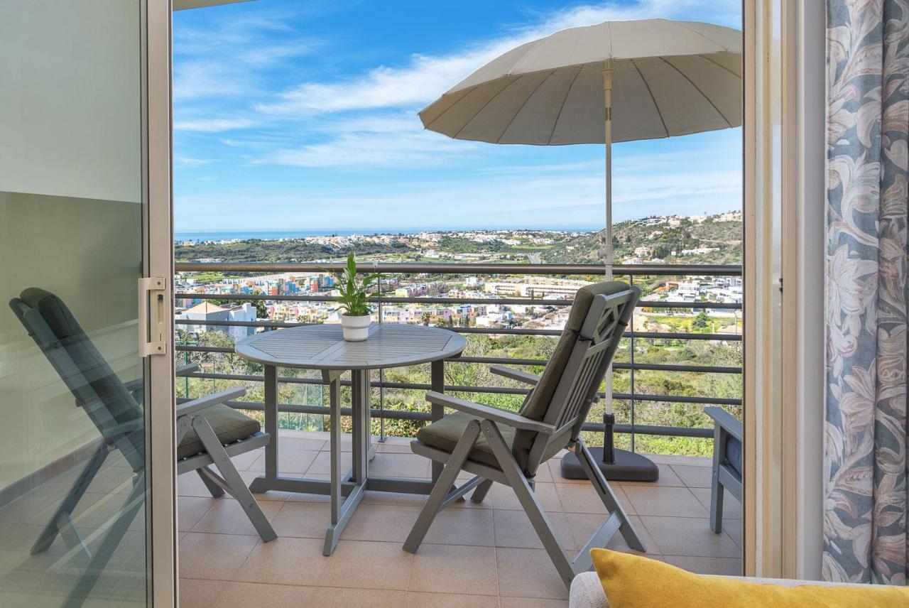 Bnb Homes Ocean View Apartment With Relax Terrace, 2 Swimming Pools & Tennis Court Albufeira Exteriér fotografie